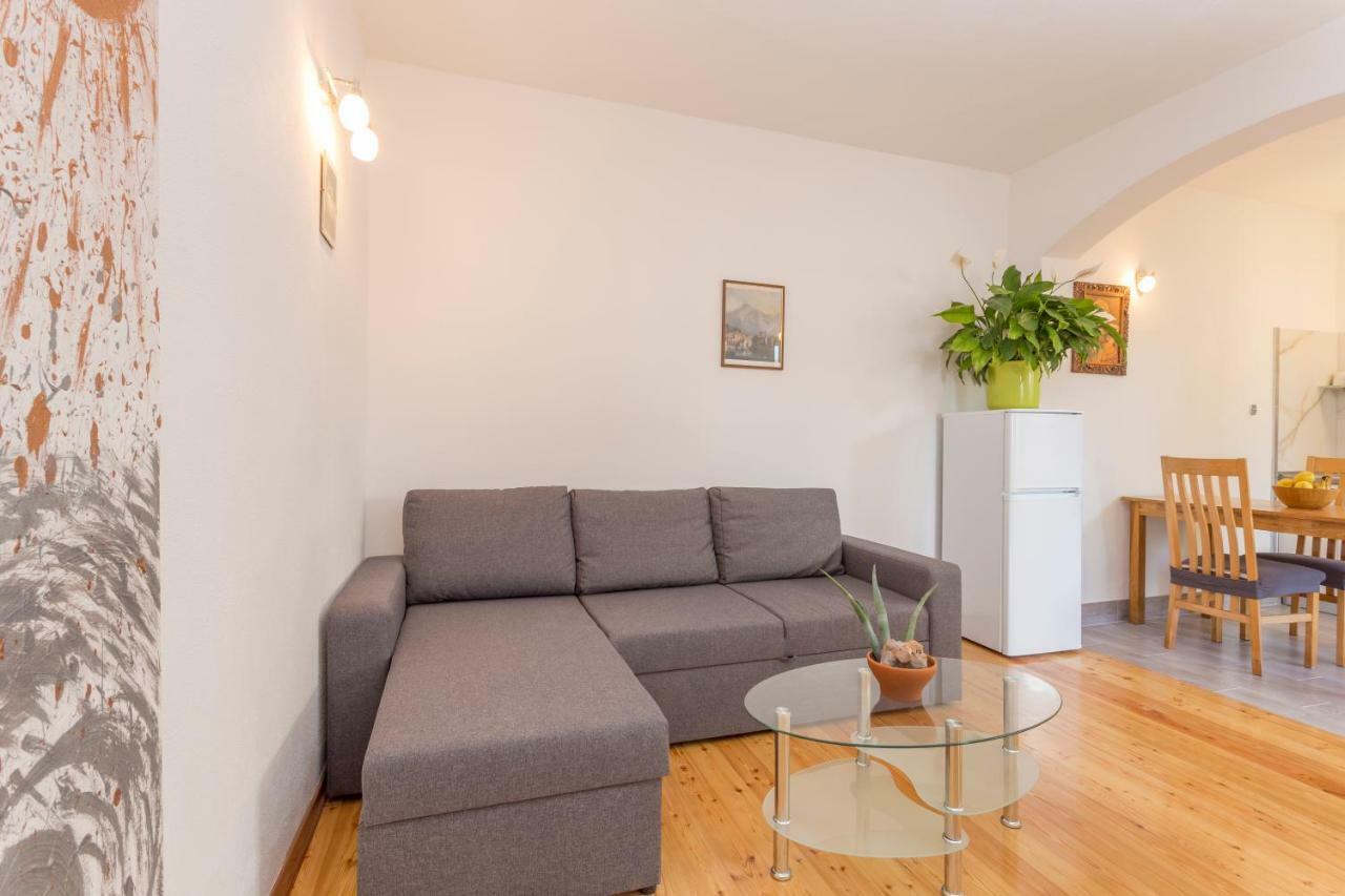Apartments Gilve Đảo Hvar Ngoại thất bức ảnh